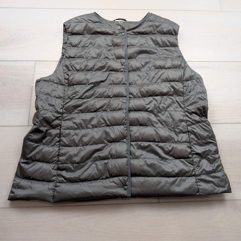 Uniqlo Lightweight Down Compact Vest Womens XXL Gray Olive Quilted Puffer Layer